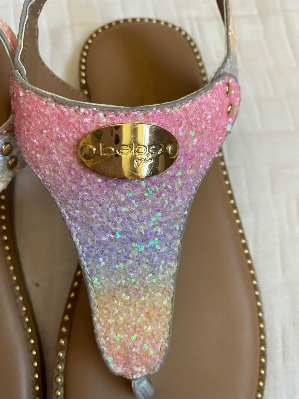 BEBE Girls Glitter Gradient Pink Multicolor T-Strap Sandals